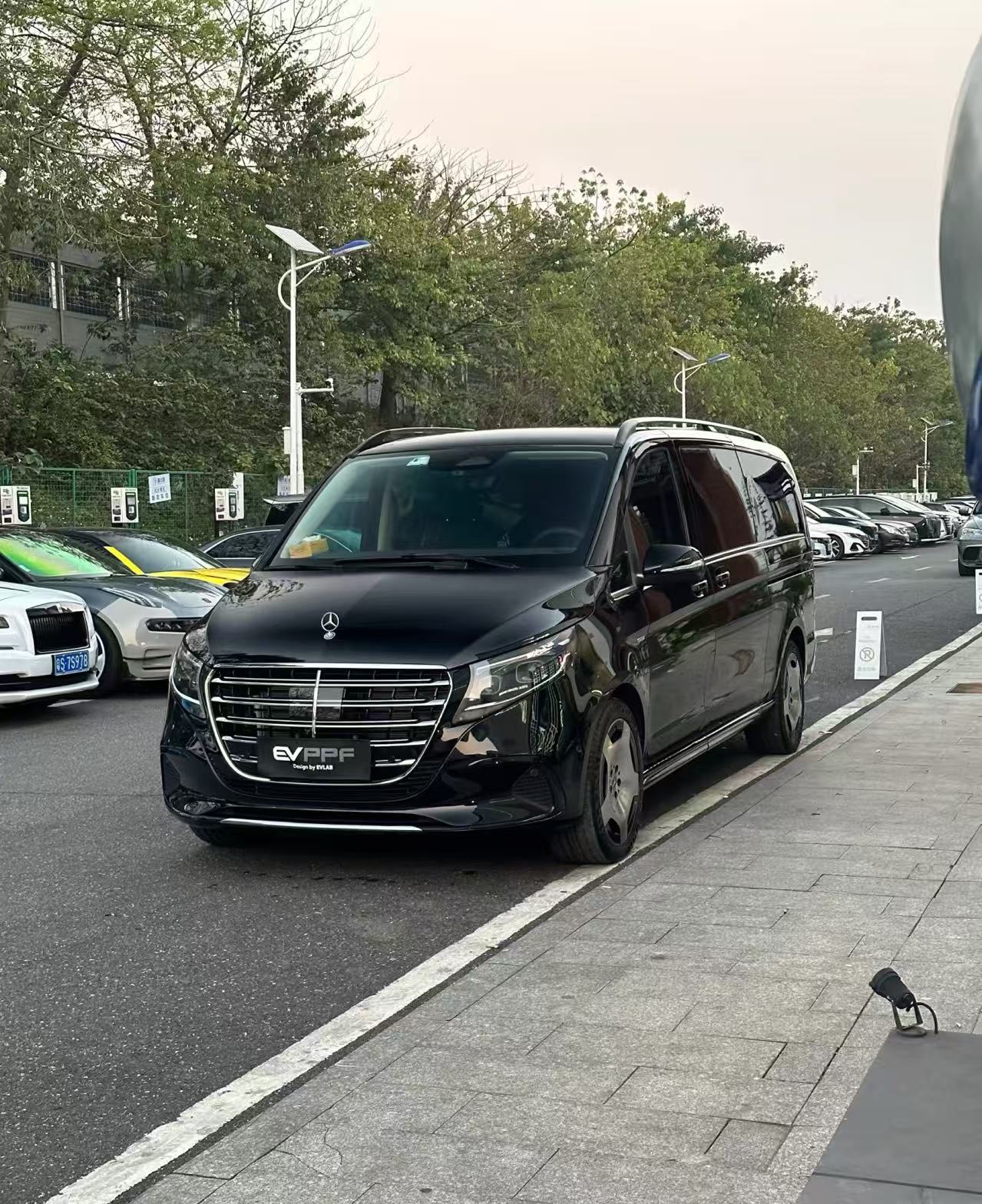 轿车商务车越野车自驾